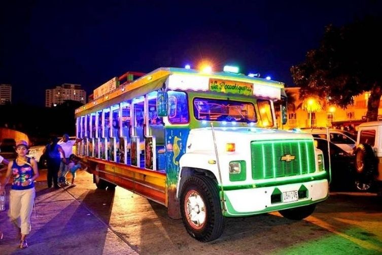 Chiva Rumbera